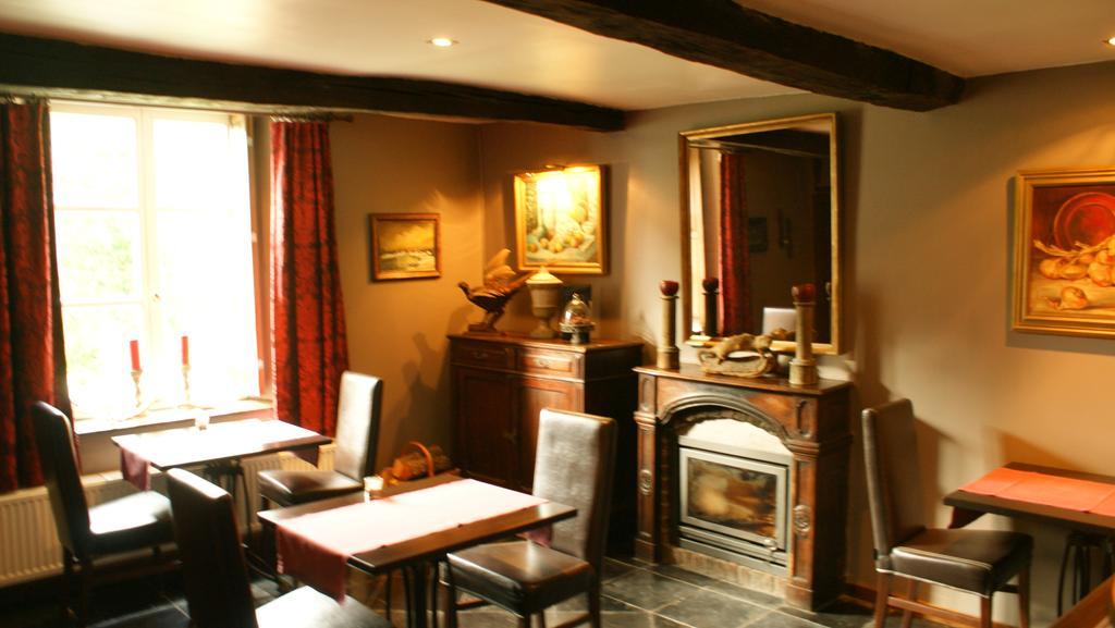 B&B Le Secret Du Bois Bourseigne-Vieille Exteriör bild