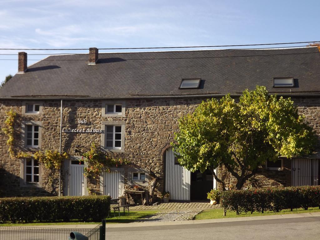 B&B Le Secret Du Bois Bourseigne-Vieille Exteriör bild