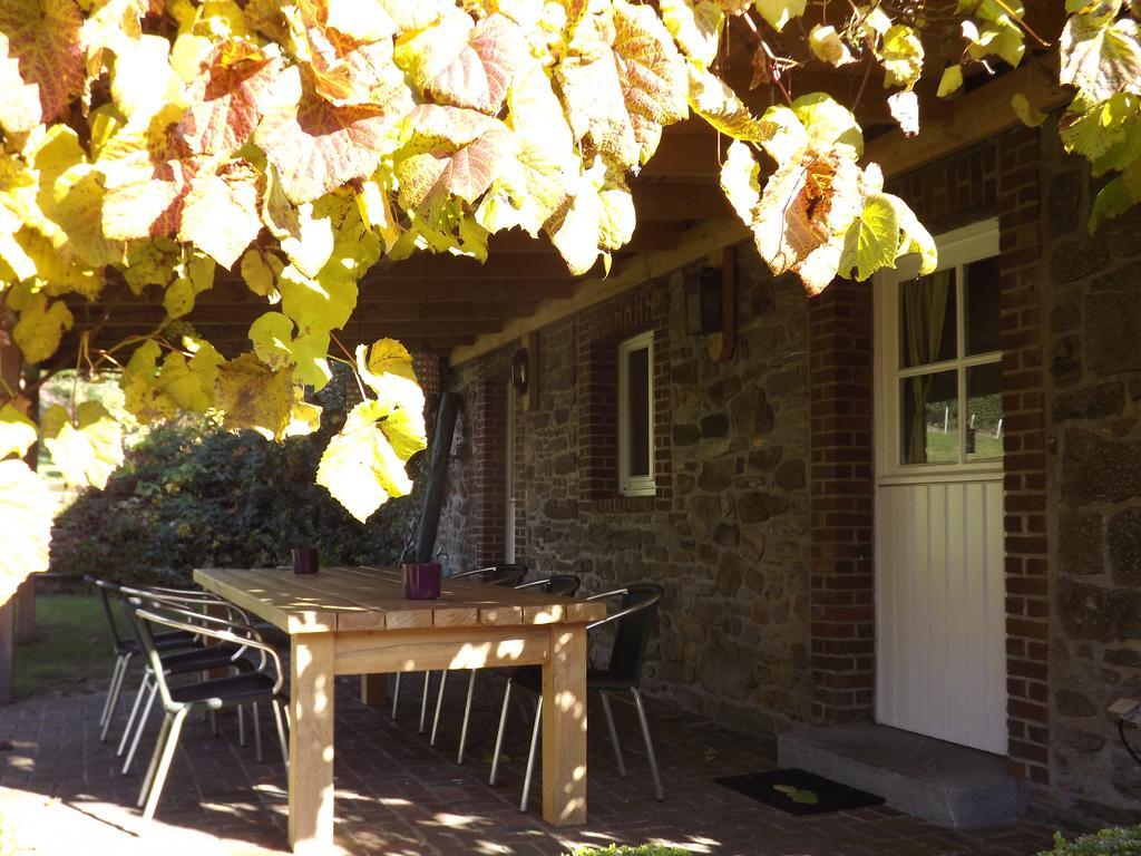 B&B Le Secret Du Bois Bourseigne-Vieille Exteriör bild