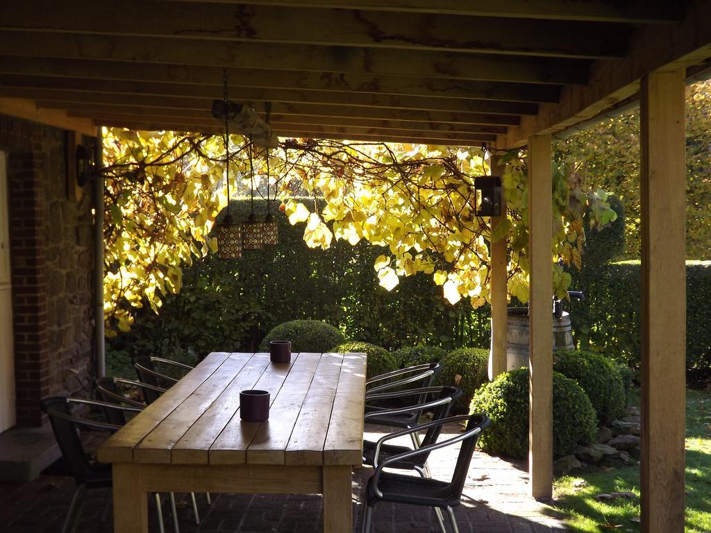 B&B Le Secret Du Bois Bourseigne-Vieille Exteriör bild